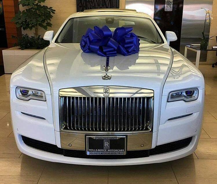 Rolls Royce Car service in Dhaka, Bangladesh CAr Rent Dhaka