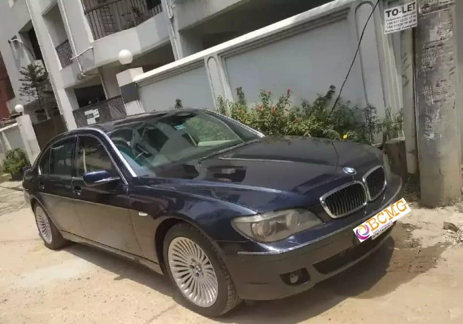 Vip car hire service in Motijheel Dhaka