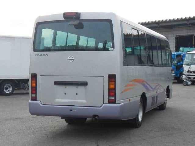 Weekly Mini Bus on Rent