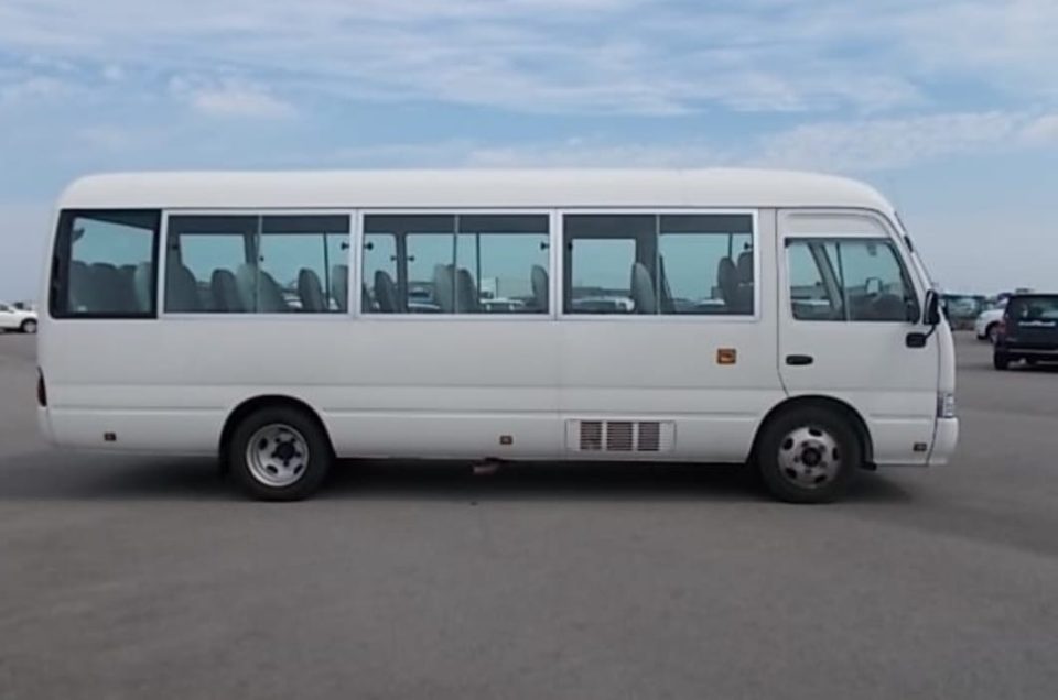 Hire a microbus in Dhaka