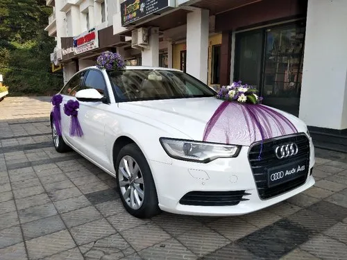 Rent a Luxurious wedding car in Dhaka