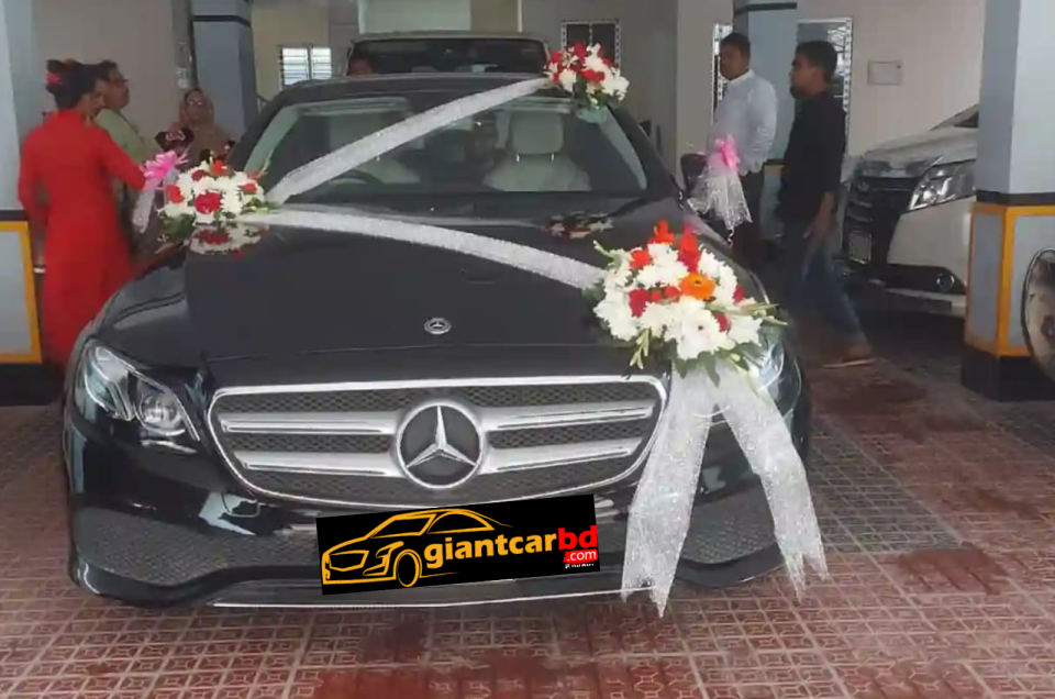 Renting a modestly beautiful wedding automobile in Dhaka