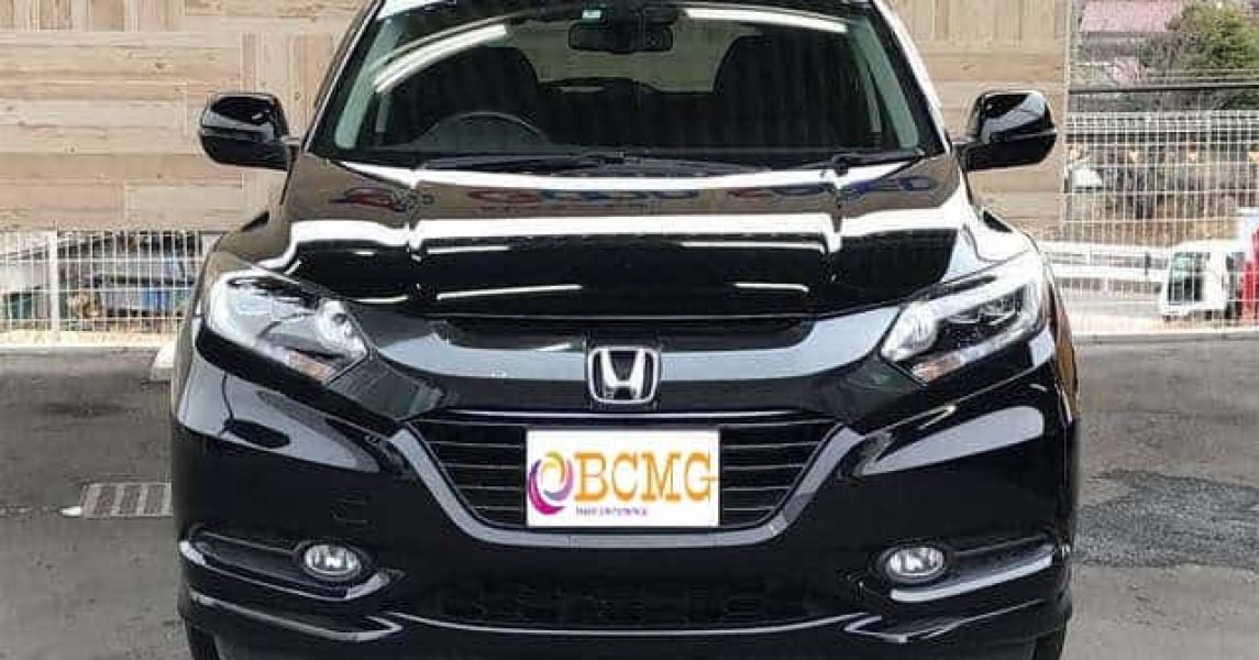 Honda 4 seat Vezel 2015 Crossover on Hire for Eid Transport From Dhaka