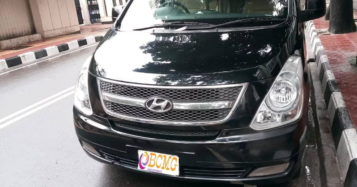 Car Rent for Family day out Tour In Dhaka Bangladesh