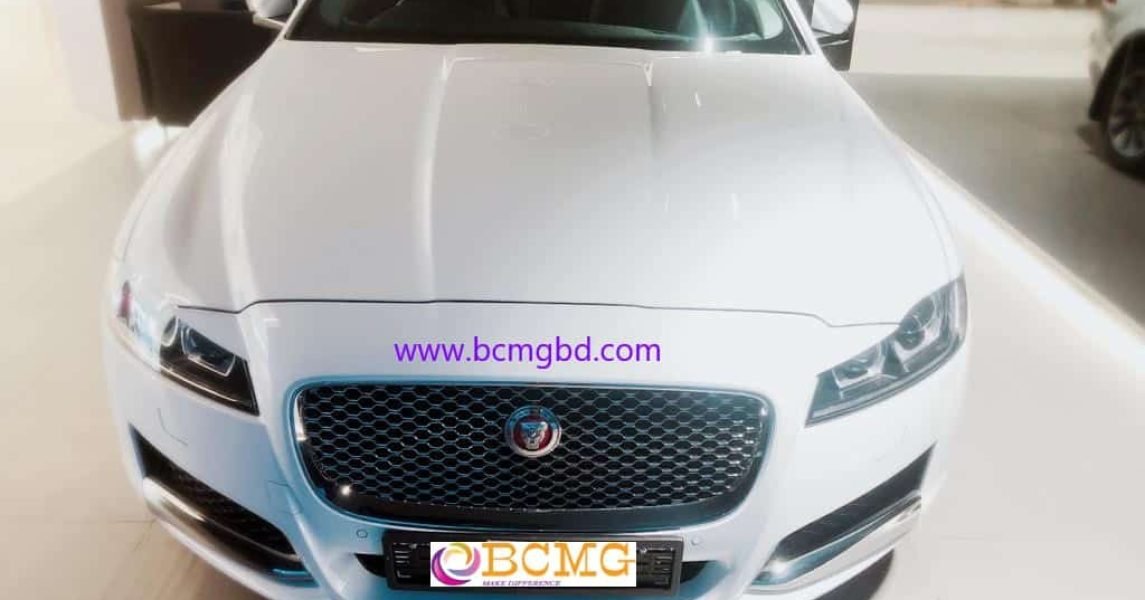 Vip car Rental Service in Bangshal Dhaka