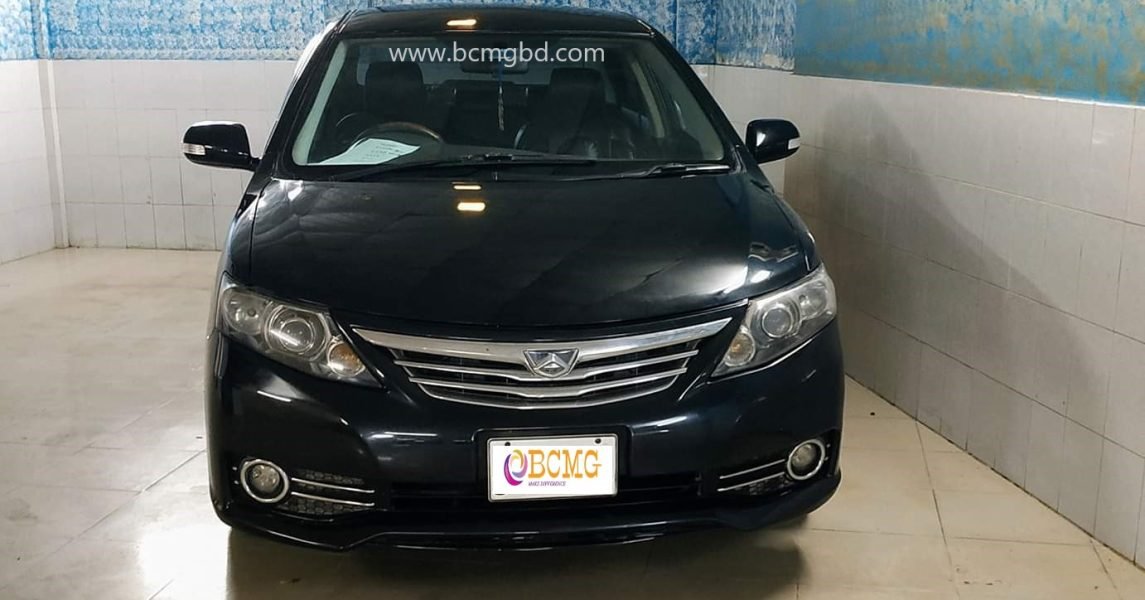 Professional car rentals come for a weekly fee