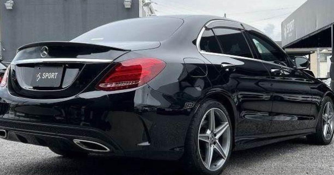 Daily Luxury Car hire in Dhaka