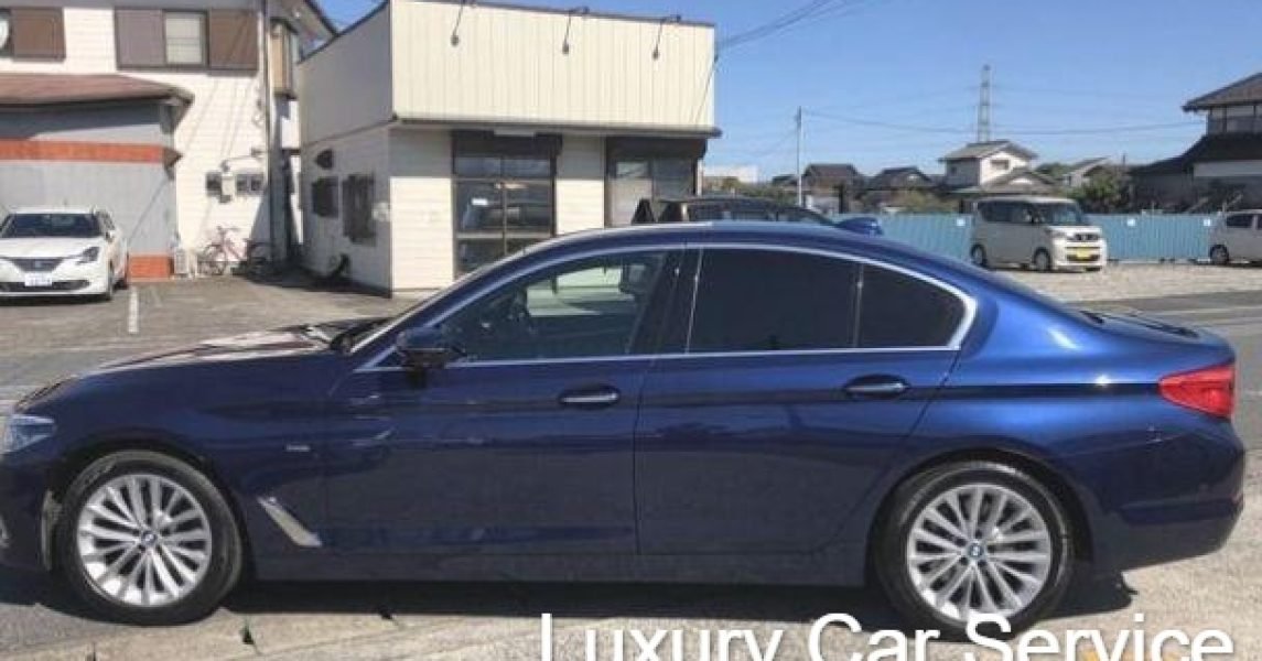 Mercedes Benz Luxury car at low cost on rent. Also Provide Luxury Car Daily, Weekly, Monthly Service  All Variants of Cars & Coaches