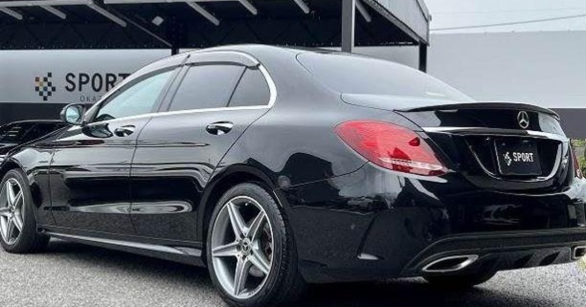 Monthly Luxury Car hire in Dhaka