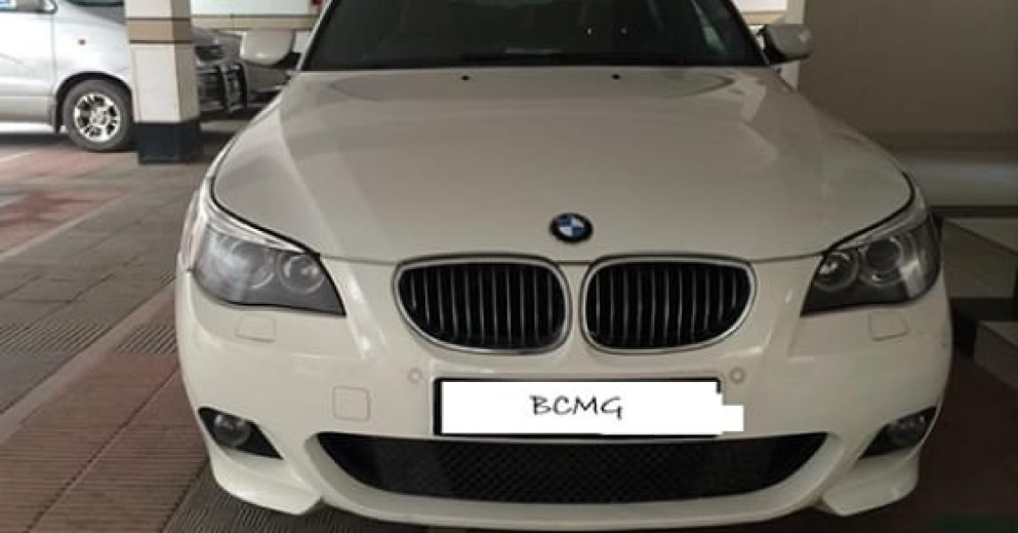 Luxurious car rent in Dhaka