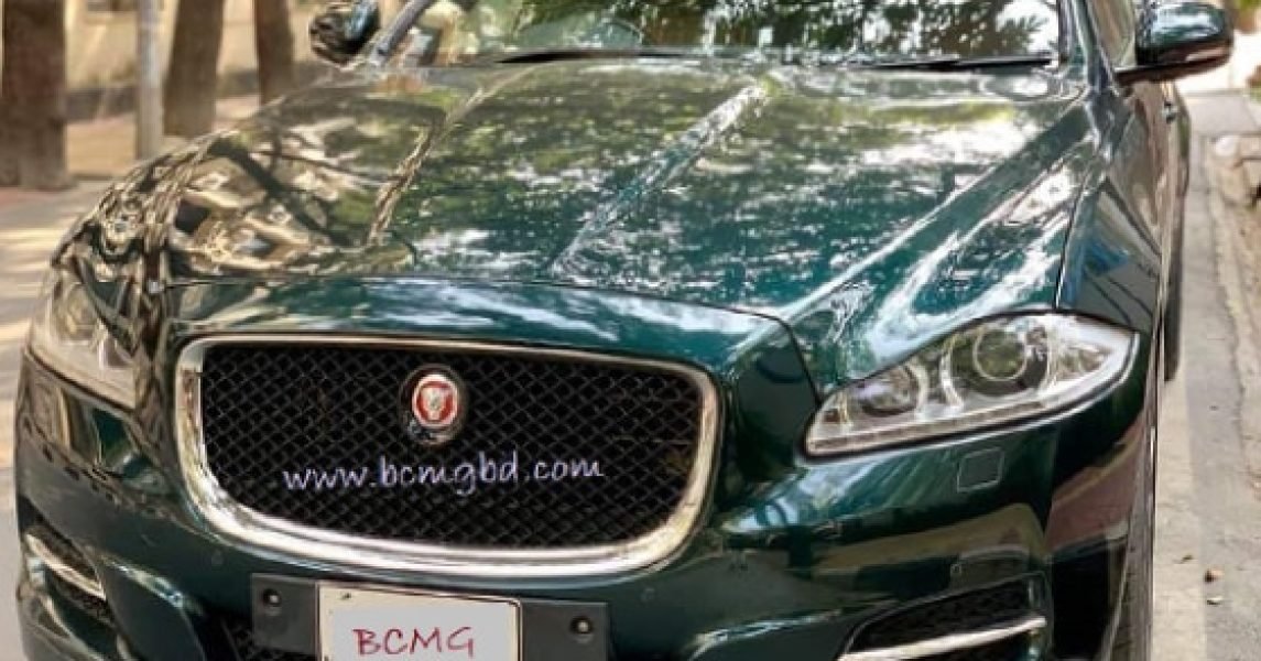 Luxurious car service in DOHS Dhaka