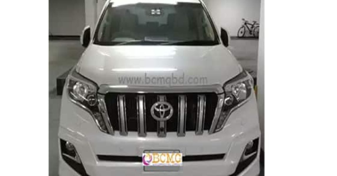 Luxurious car rental service in Dhanmondi Dhaka