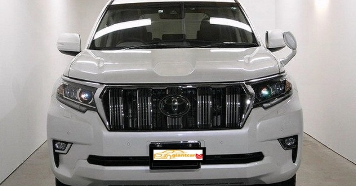 Luxury Car Rental Agency in Dhaka